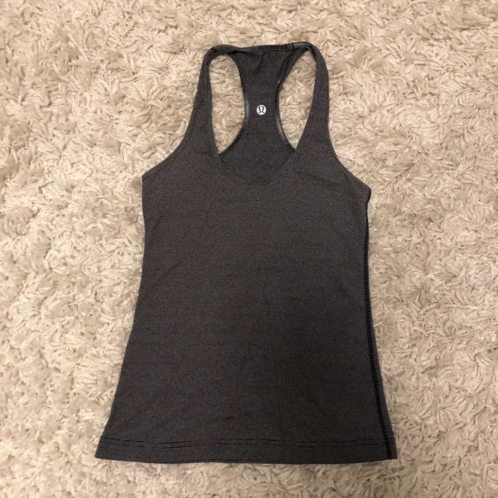Lululemon Cool Racerback Size 4 in Black stripe